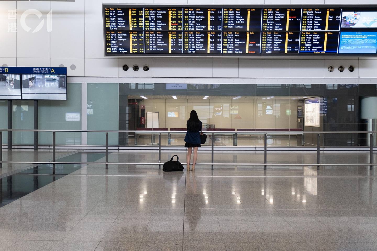新冠疫情下，香港機場人流大減。（資料圖片）