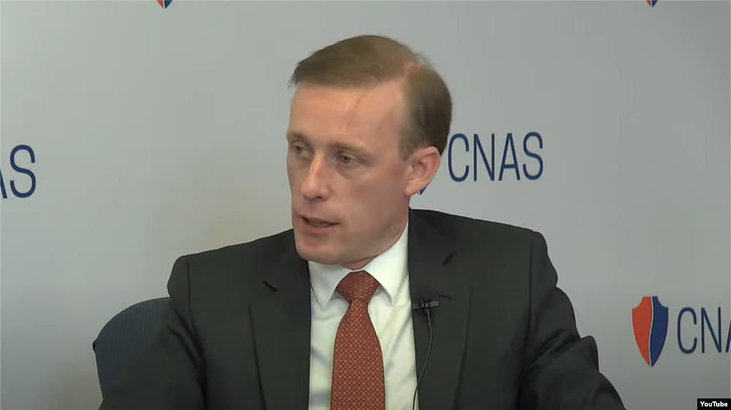 美国国家安全顾问沙利文(Jake Sullivan) 在华盛顿智库新美国安全中心(CNAS)就美国外交政策发表讲话（视频会议截图，2022年6月16日）