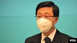 候任香港特首 李家超 表示，对于外国的制裁他会”嗤之以鼻”，不会理会所谓的制裁。 （美国之音/汤惠芸）