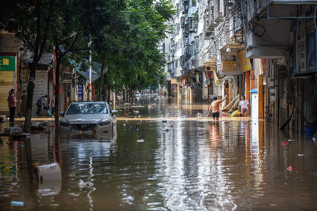 暴雨过后被淹没的韶关街头，摄于本月。