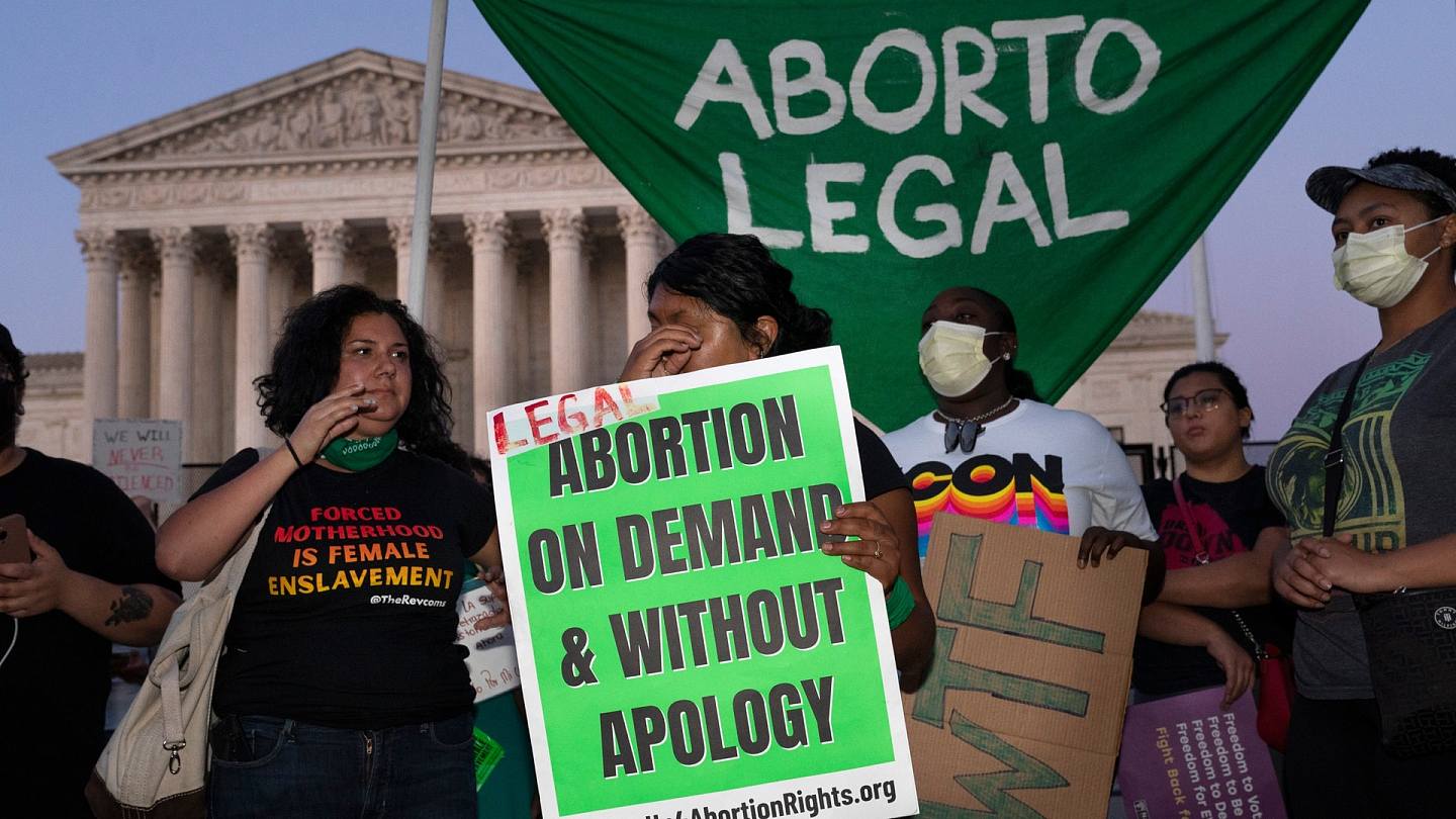 堕胎权案引发政治海啸美国的民主倒退将在各国陆续上演