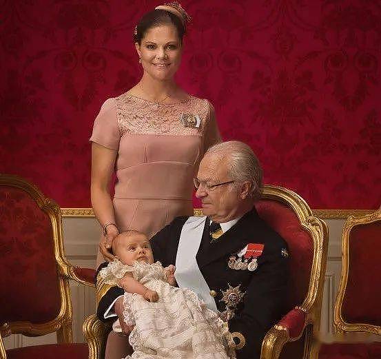 欧洲最美女王会是她？瑞典10岁公主颜值爆表，和弟弟齐出镜超萌（组图） - 15