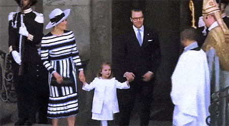 欧洲最美女王会是她？瑞典10岁公主颜值爆表，和弟弟齐出镜超萌（组图） - 43