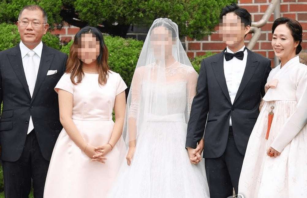 韩国第二财阀长女结婚，三星最小继承人到场，穿万元短裙引热议 （组图） - 1