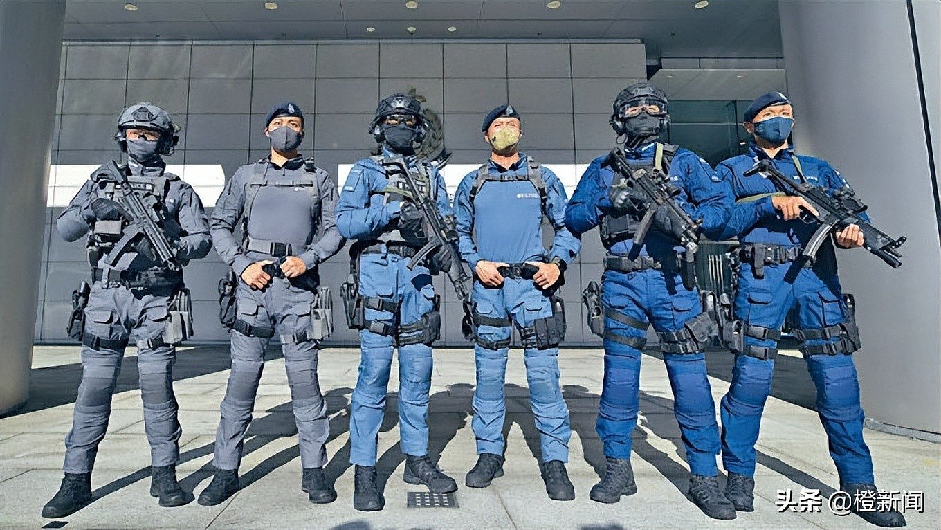 香港三反恐部队七一起换新制服