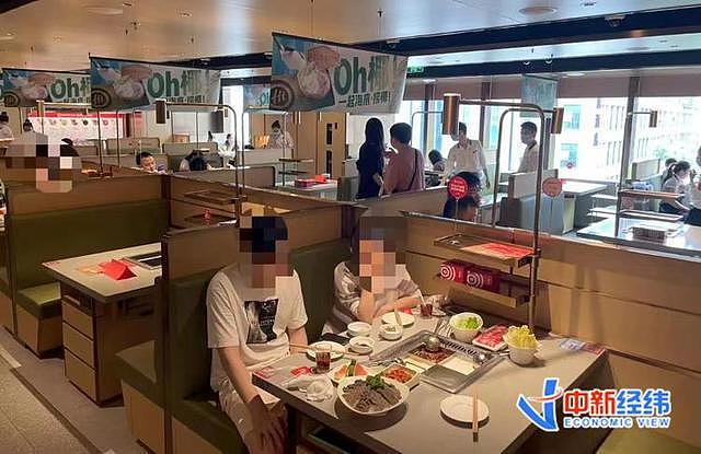 上海恢复堂食首日：人均上千的高档餐厅也爆满（图） - 2