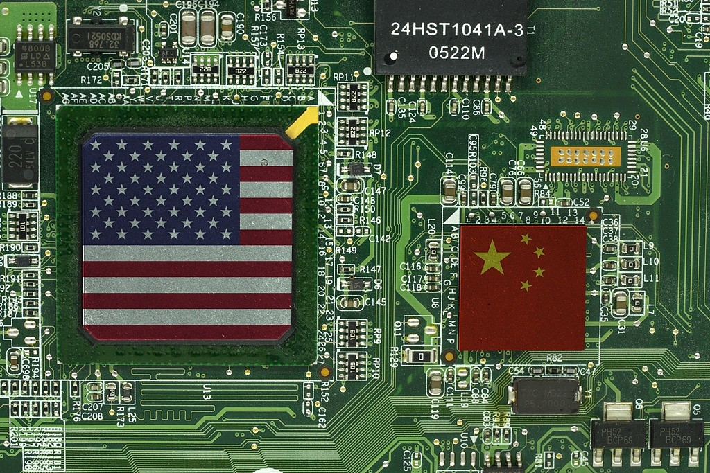 美国对中国实施高科技禁运后，许多大陆厂家被列入实体清单，中共官方因此鼓吹加强研发以进行产业替代。 （图／Shutterstock)