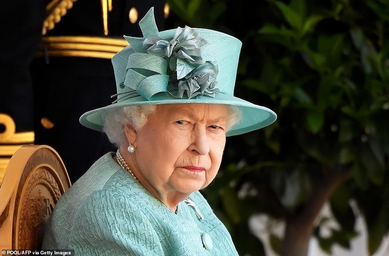 女王也得勒紧腰带？英国王室公开账目，亏空高达1.19亿