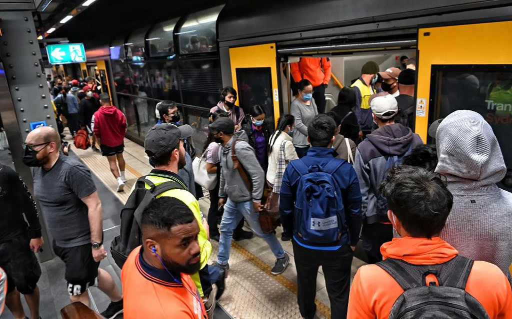 悉尼城铁出现大面积延误！数十条线路被公交替代，超7成列车因罢工取消（组图） - 2