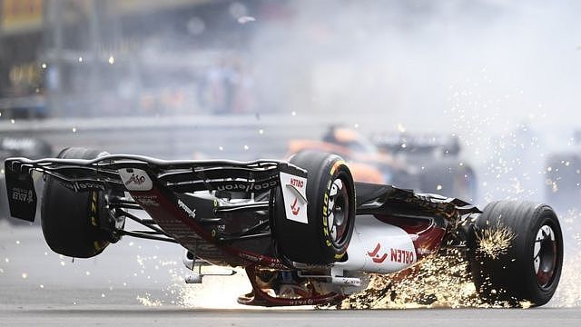 中国F1车手周冠宇在这场严重撞车事故中未受到严重伤害，令Halo系统再度成为话题