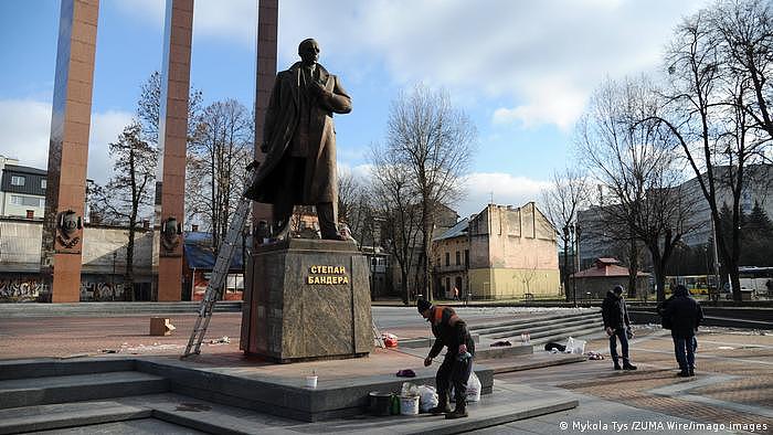 Urkaine Denkmal für Stepan Bandera