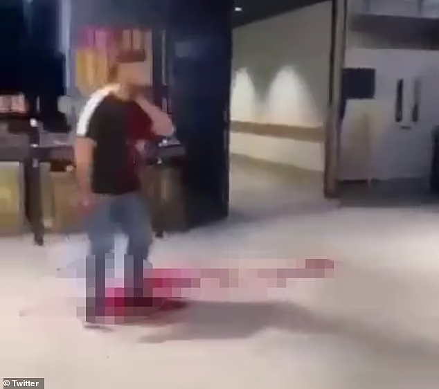 布里斯班购物中心发生血腥斗殴！男子华超前遭割喉倒地身亡，鲜血喷洒一地（视频/组图） - 7