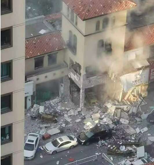 长春一商业街爆炸，现场惨烈，周边受损严重（视频/图） - 3