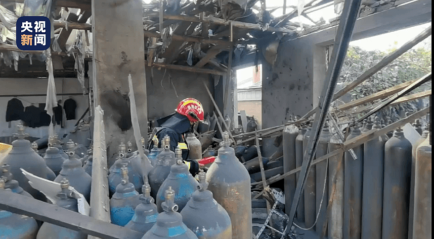 黑龙江哈尔滨一民房内氧气瓶发生爆炸，致2人死亡3人受伤（组图） - 1