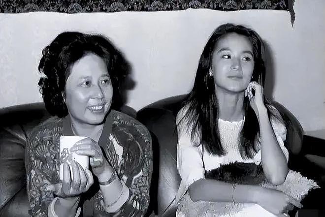 20年前林青霞与姐姐在河南相认，对方一贫如洗，她有没有帮帮亲姐（组图） - 6