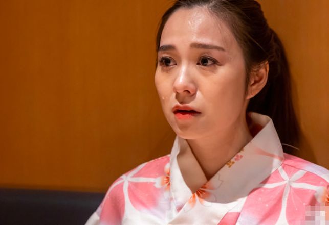 TVB知名女星转行当服务员，穿和服站门口迎客，哭诉老东家太刻薄（组图） - 11