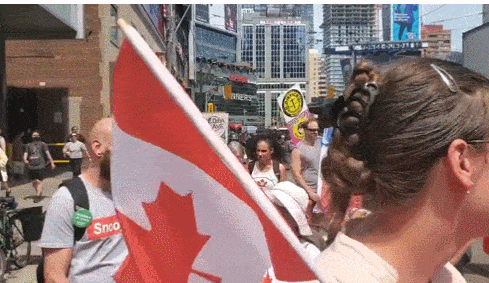 卷土重来！加拿大爆发全国性示威，大规模车队占领高速（组图） - 11