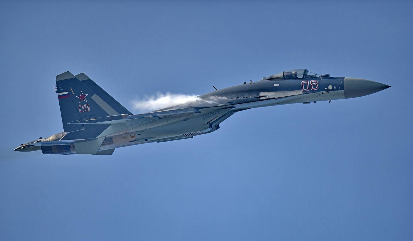 佩洛西专机飞抵台湾前夕，内地媒体快讯报道「解放军空军苏-35战机正在穿越台湾海峡」。 图为同型机。 （台湾「国防部」）