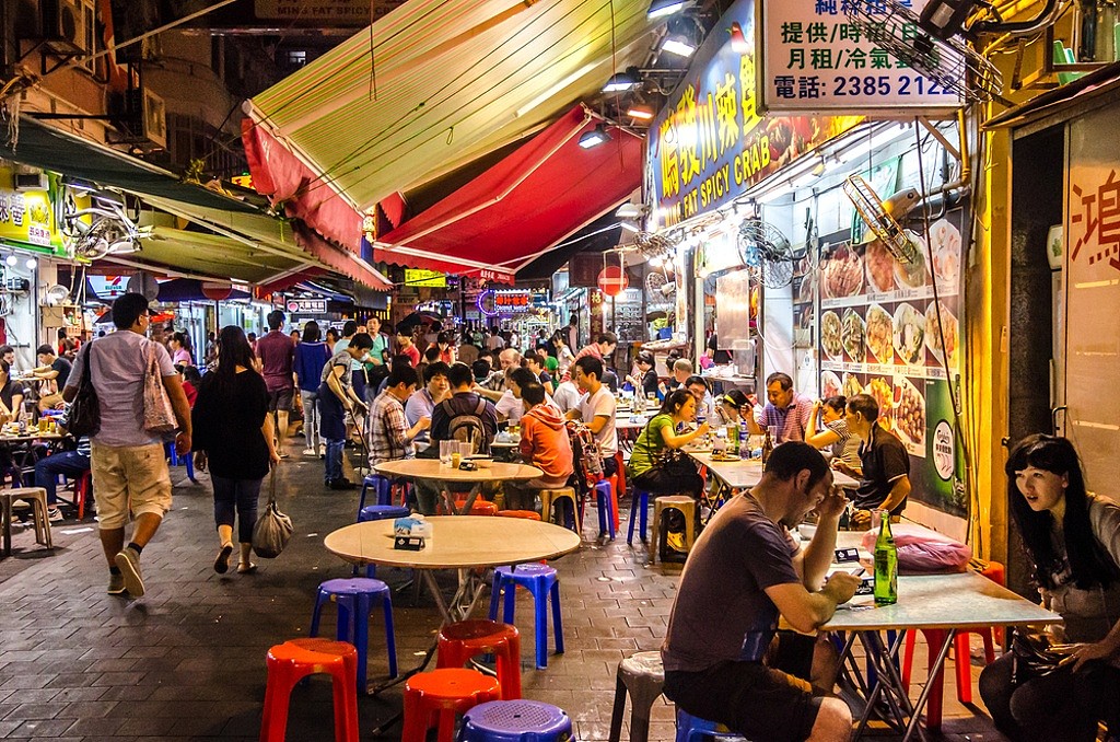 华春莹发推文指，台北有38间山东饺子店、67间山西面馆。 (示意图/shutterstock)