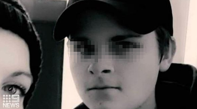 澳洲16岁少年惨死街头，第八名青少年嫌犯机场被捕（组图） - 2