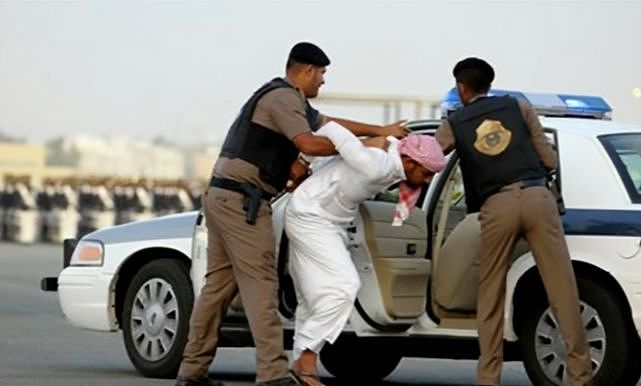 沙特上半年处决120人！其中一天80人被集体斩首（组图） - 8