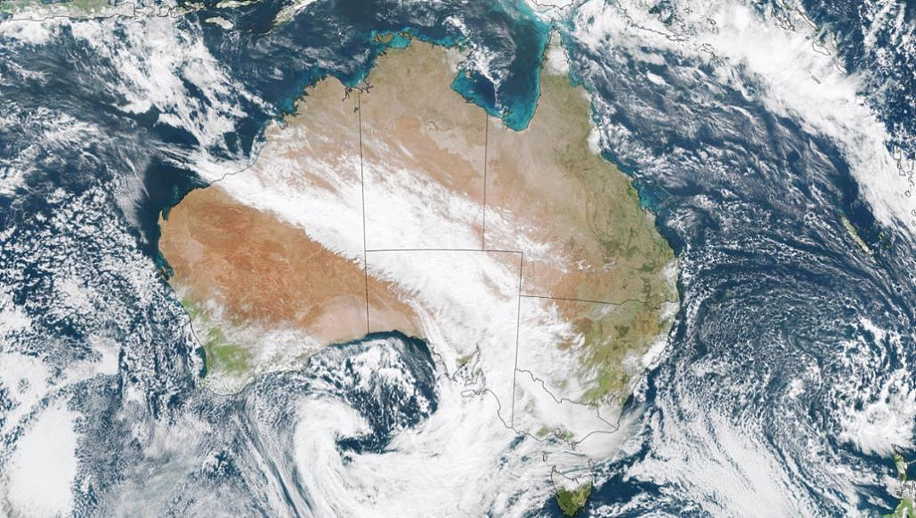 巨大云带横跨澳洲，多地迎降雨洪水！气象局发布警报（组图） - 2