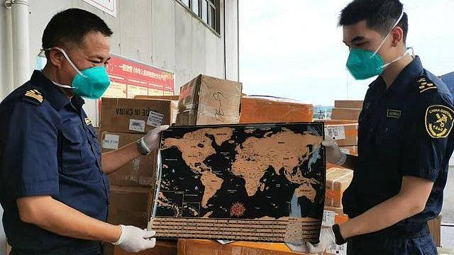 24套出口欧洲地图「画错」台湾重庆海关查扣：违背一个中国原则