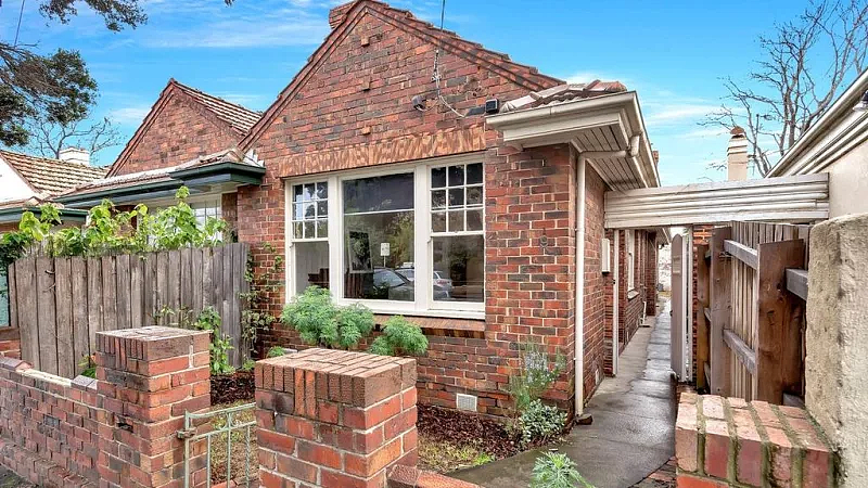 澳洲三居室住宅$140万挂牌，自建成来第二次出售，地理位置“合适”（组图） - 2