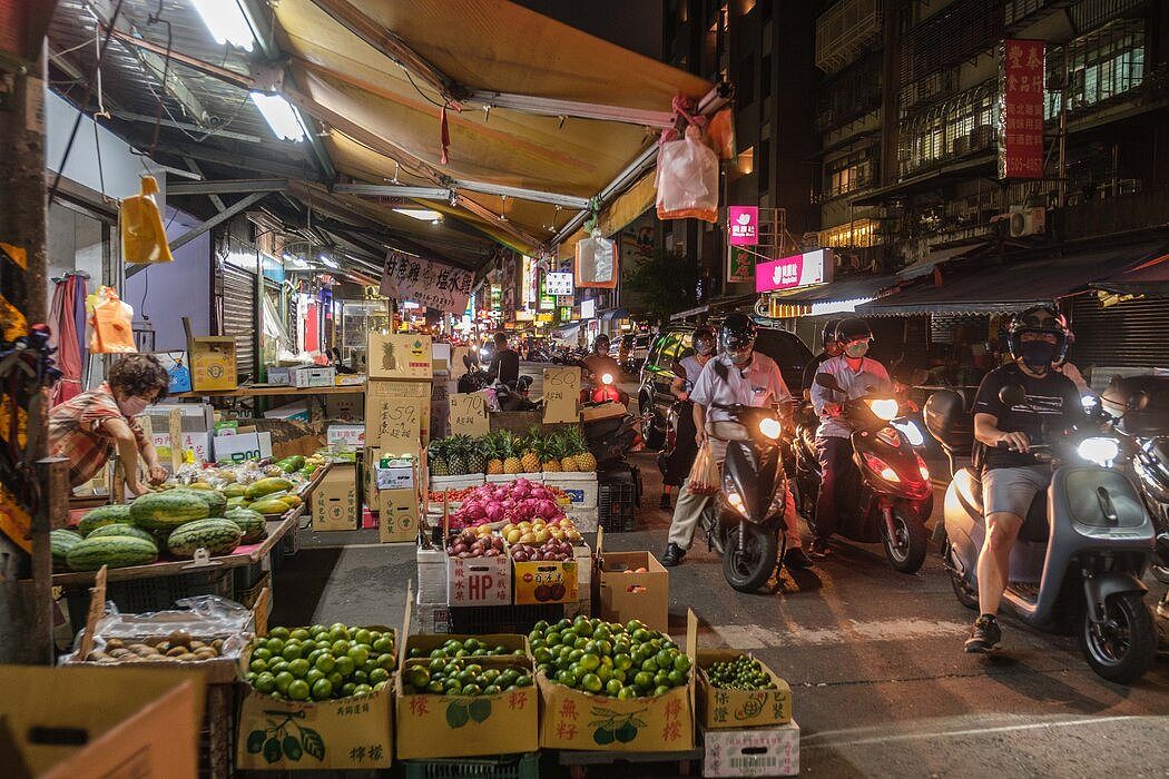 台北的一家水果店。 禁止从台湾进口柑橘类水果是中国今年加速制裁台湾食品行业的一部分。