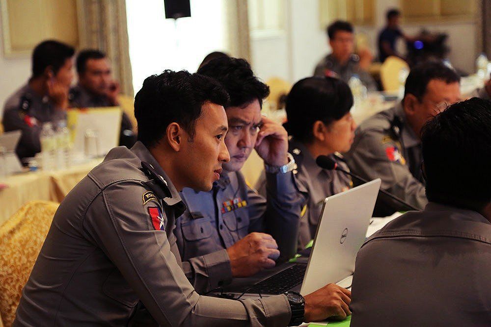 緬甸參與了大部分的反跨國犯罪國際公約，東協也有推出不少反販運計畫，但實際效果並非...