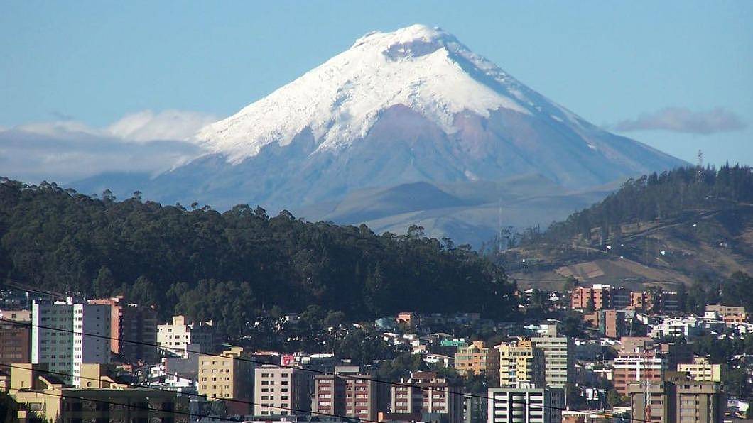 皮欽查火山被當地原住民視為「聖山」，最後一次噴發是在1998 年 8 月。（圖／翻攝自推特） 魂斷「地獄火山」！三鐵好手挑戰海拔4700公尺摔亡　