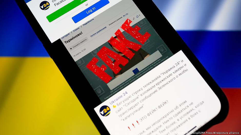 Symbolbild Fake News Ukraine Krieg