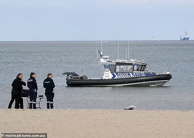 墨尔本海滩惊现女尸，警方介入调查（图） - 7