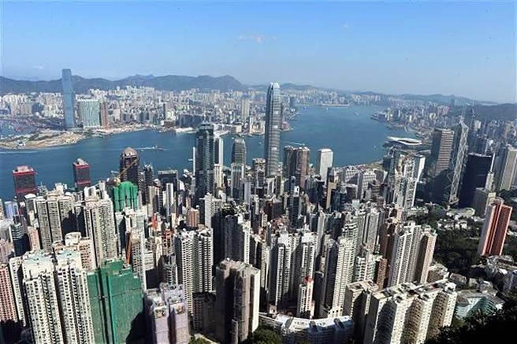 香港7月房价创下近2年半新低。 （图／新华社资料照）