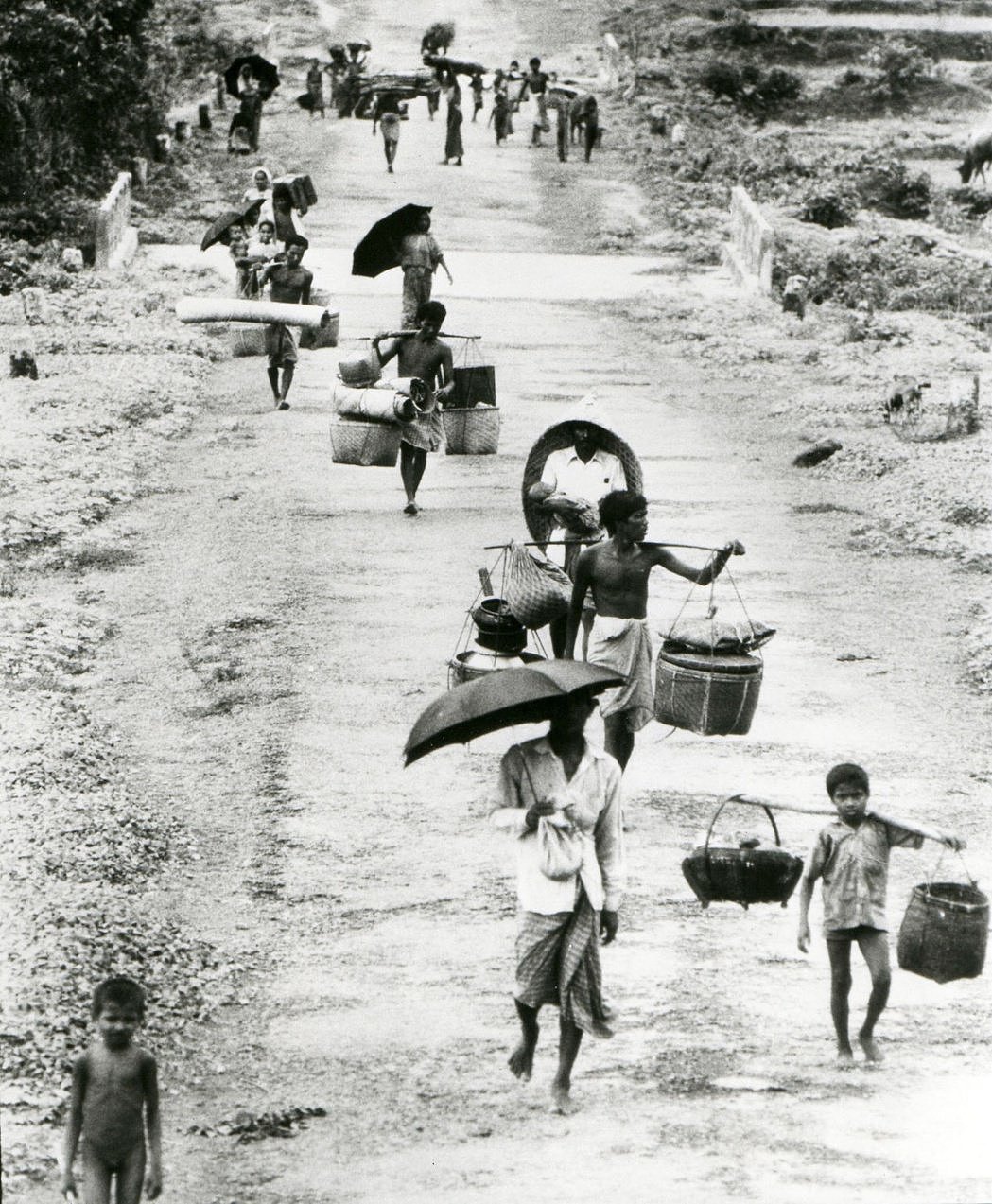 图为1978年，逃到孟加拉的罗兴亚人。 图／UNHCR