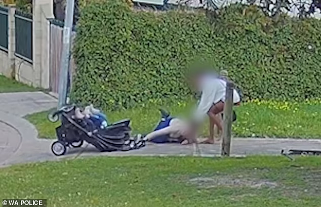 视频曝光！澳孕妇携双胞胎婴儿散步，竟遭少女尾随抢包，拽头拖地当街暴打（视频/组图） - 4