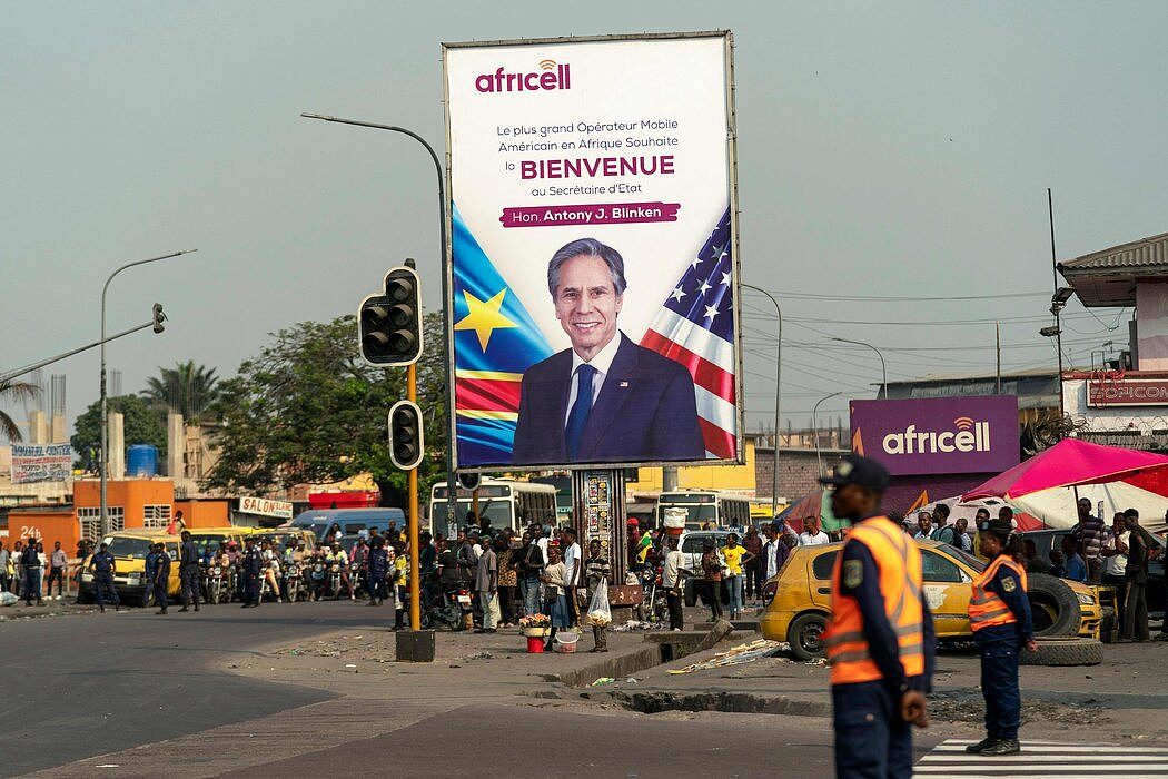 在访问刚果民主共和国期间，国务卿布林肯宣布，美国将帮助该国“准备明年的自由、公正和按时举行的选举”。