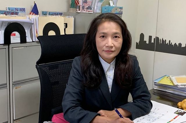 喜瑞都移民事业公司台北办公室经理朱树樱