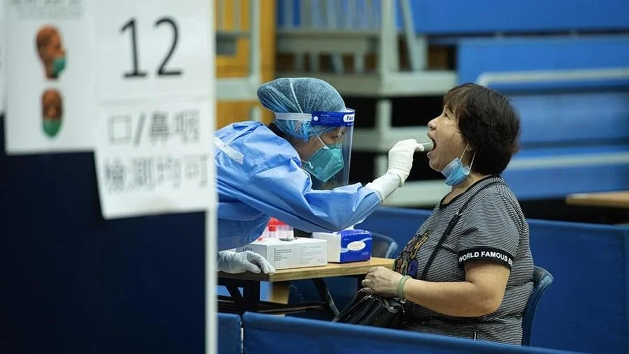 内地来港人士不强制打疫苗？李家超：内地管控标准高，风险比香港低（图） - 1