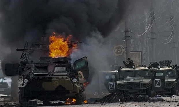 俄军特战旅在哈尔科夫城内被摧毁的装甲车辆