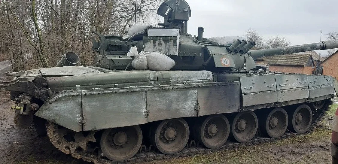 坦克兵元帅卡图科夫可能怎么也想不到第4近卫坦克师会以这样的方式爆红