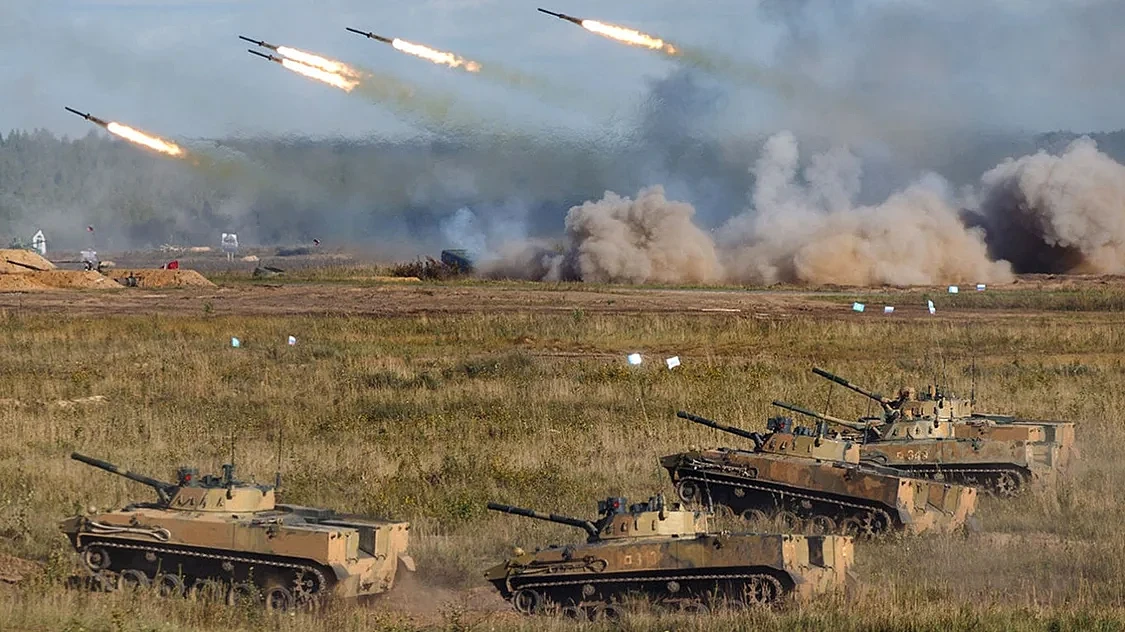 俄军深受普德军事学说影响，高度强调进攻的价值