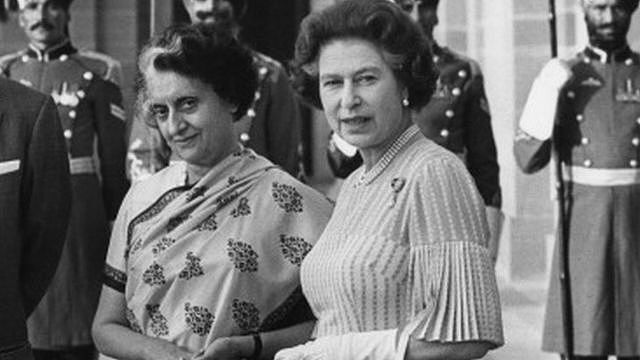 英国女王伊丽莎白二世同英迪拉·甘地在德里会面