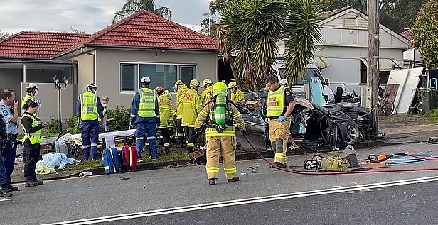 悉尼华人区发生惨烈车祸！4名青少年重伤送医，肇事车辆严重受损，现场一片狼藉（视频/组图） - 5