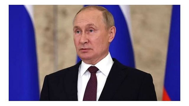 普京又威胁乌克兰说，如果乌克兰持续发动攻击，俄军将有“更严厉”的回应。
