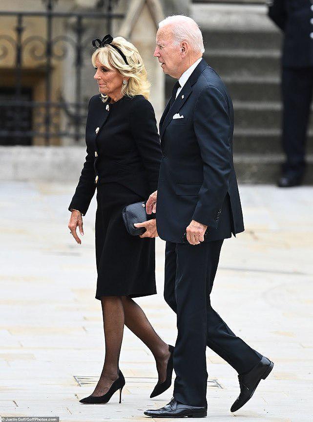 多国第一夫人出席英国女王葬礼！金建希硅胶脸抢镜，马克龙69岁爱妻曼妙（视频/图） - 2