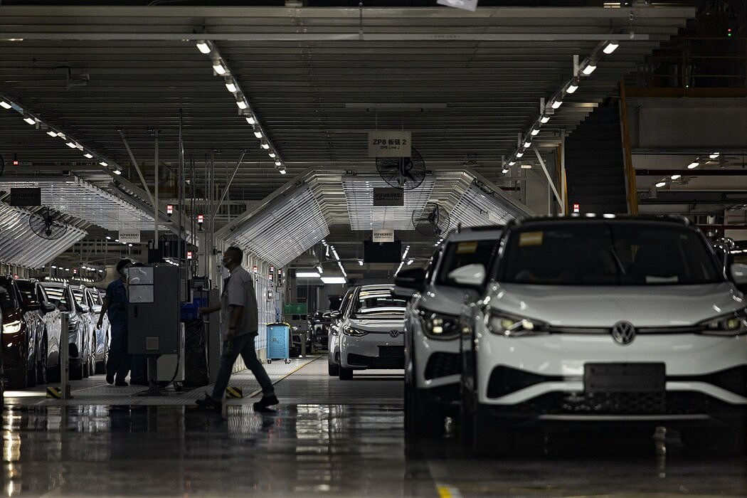 大众汽车在上海的一家工厂，它是与当地合作伙伴上汽集团共同运营的。