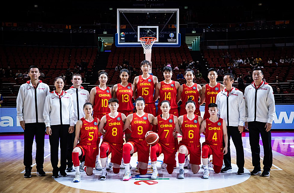 中国女篮悉尼开门红，107:44大胜韩国队63分，姚明到场督战（组图） - 9