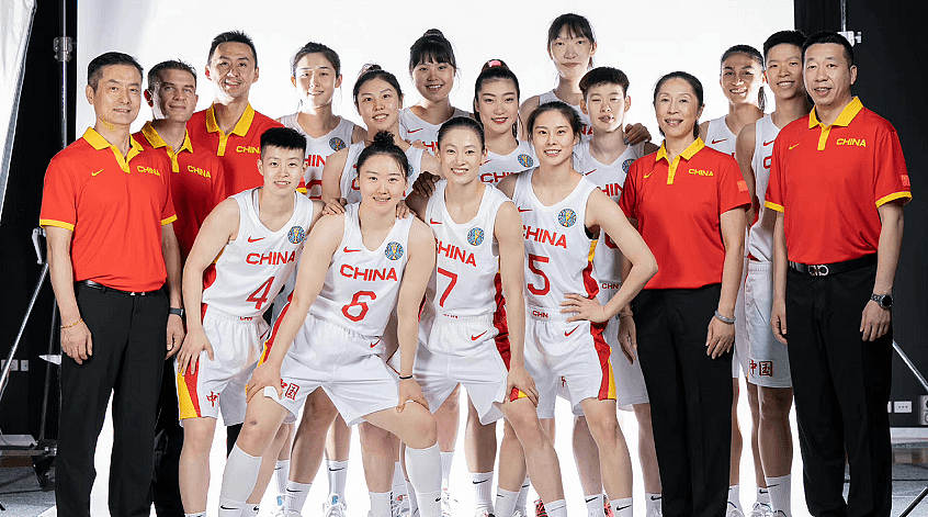 中国女篮悉尼开门红，107:44大胜韩国队63分，姚明到场督战（组图） - 13