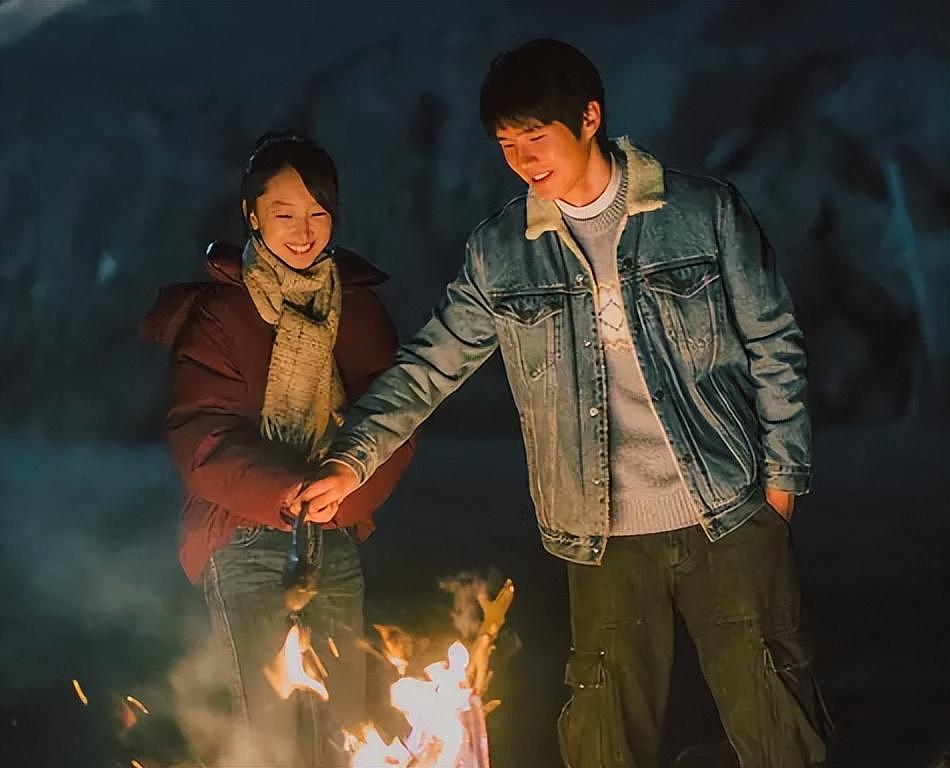 周冬雨刘昊然恋情曝光！两人约会完同回小区，被曝去年开始已同居（组图） - 13